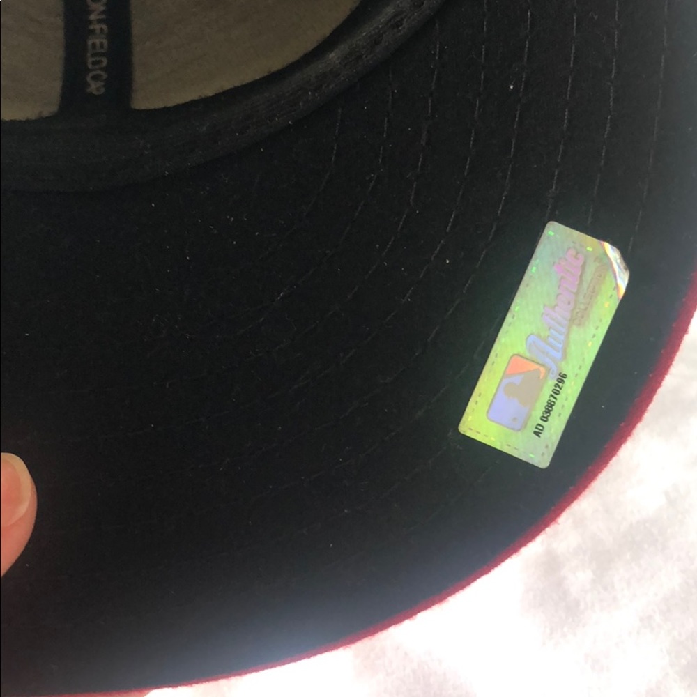 Hat - Picture 4 of 4